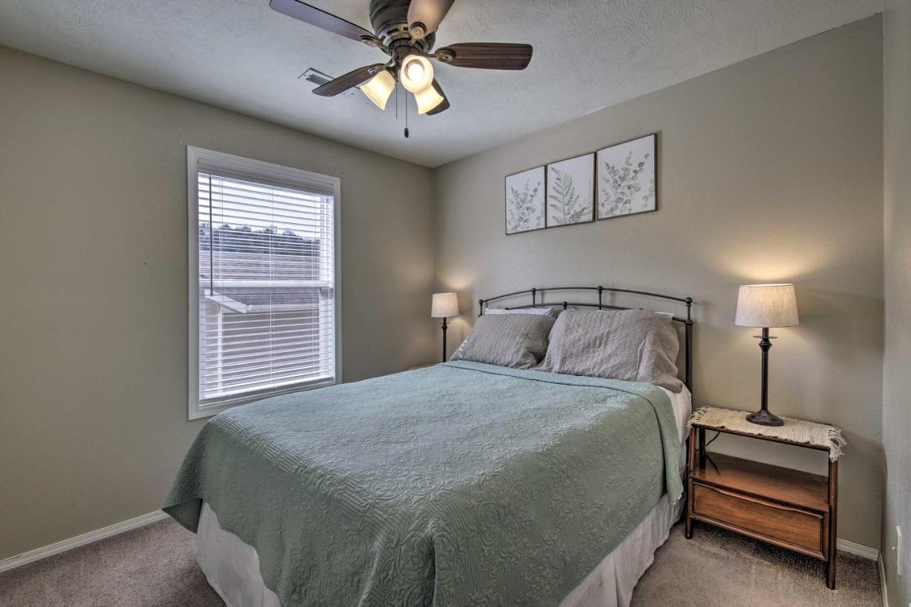 Branson Escape With Shared Pool, 5 Mi To Lake! Luaran gambar